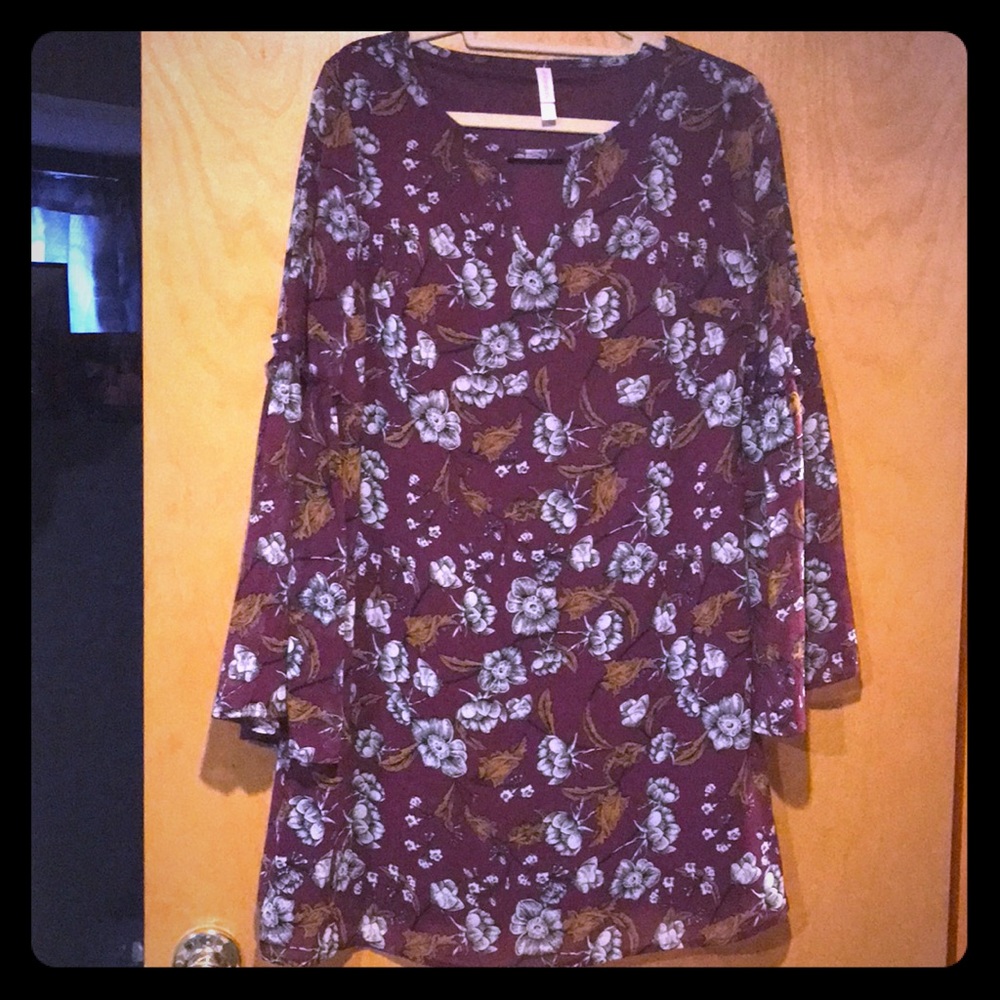 Xhilaration shift dress